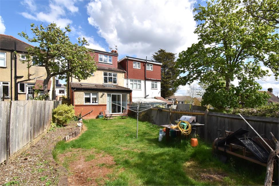 4 Bedroom House SE23 3TD Dunoon Road Pickwick Estates