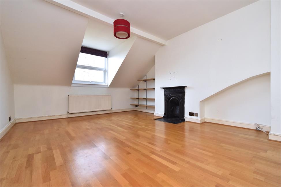 2 Bedroom Flat SE22 0SE Therapia Road Pickwick Estates