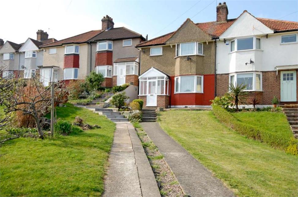 3 Bedroom House SE4 1SQ Brightling Road Pickwick Estates